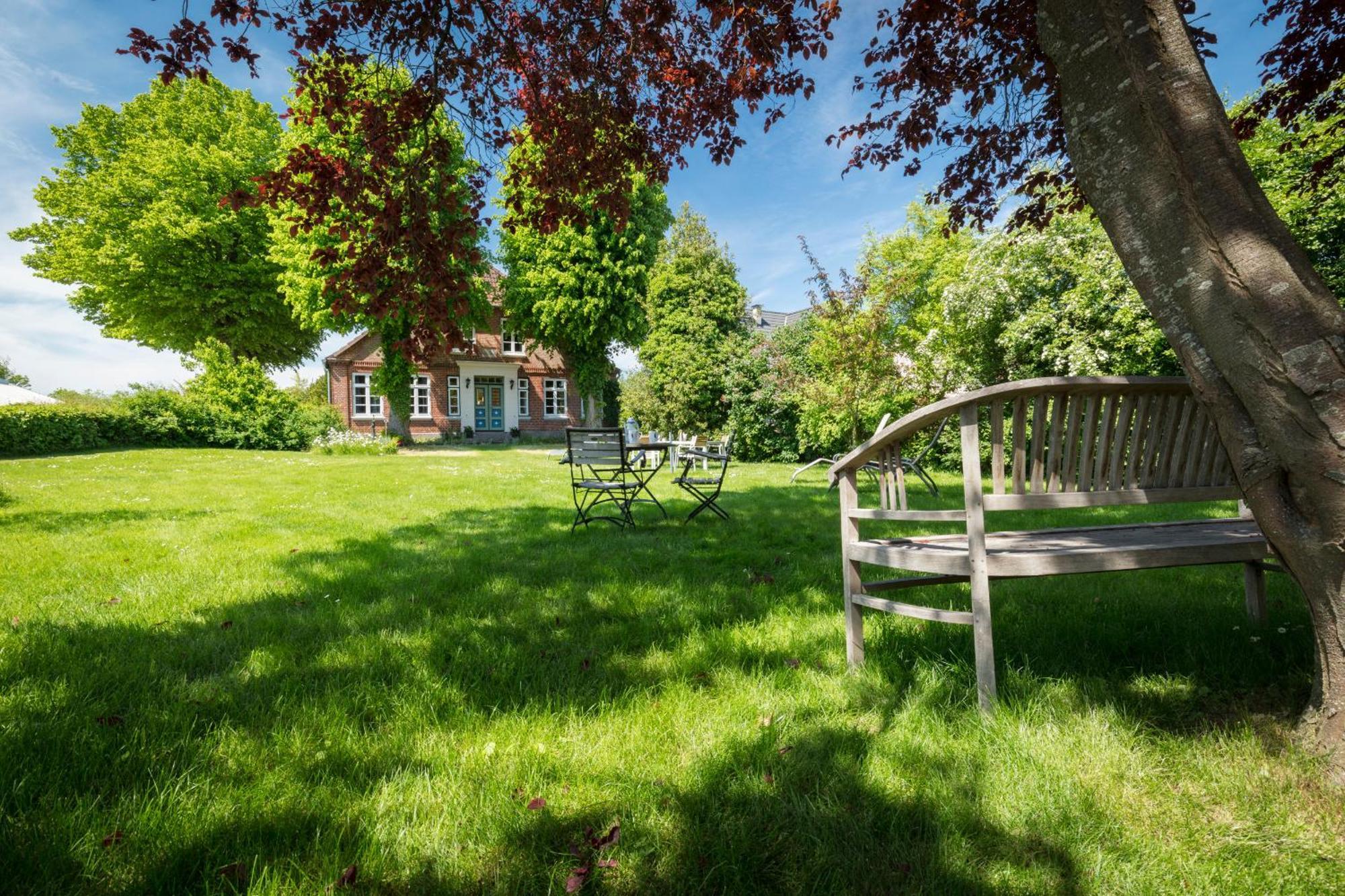 "Gaestehaus Summersby" - Natururlaub Mit Exklusivem Landhausflair Фехмарн Екстериор снимка